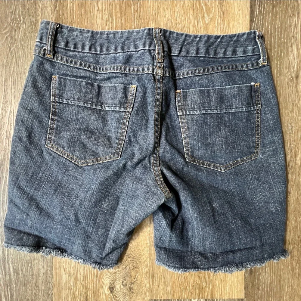 Tommy Hilfiger Denim Shorts Women 8 Blue Raw Hem Frayed Dark Wash Casual